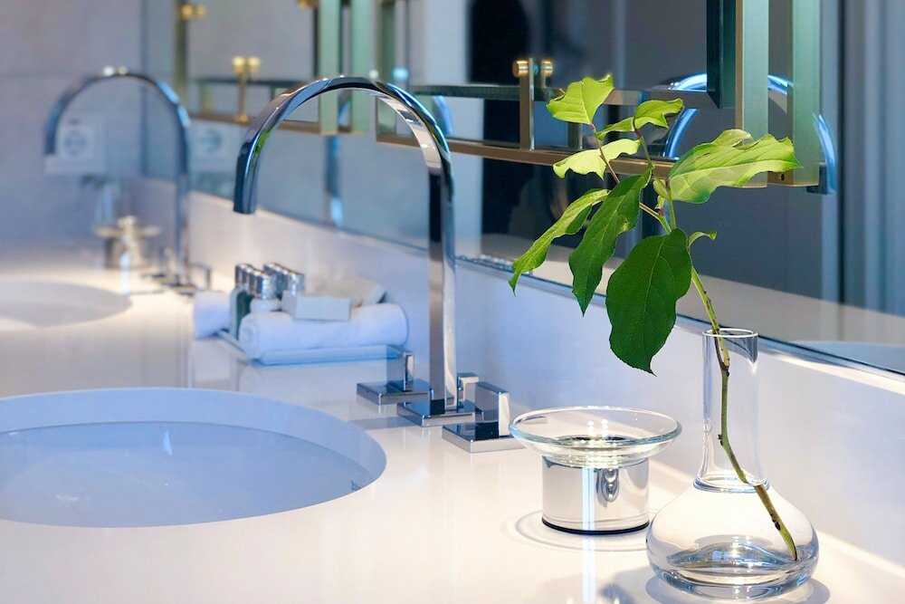 Фото Continental