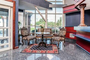Гостиница Quality Inn & Suites Albany Airport