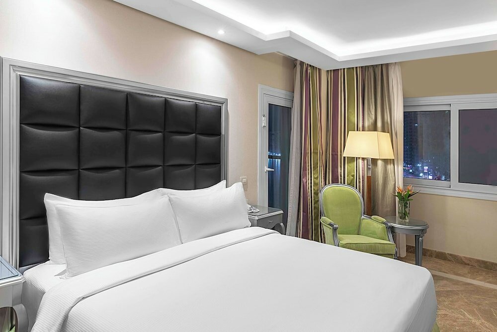 Фото Hilton Alexandria Corniche