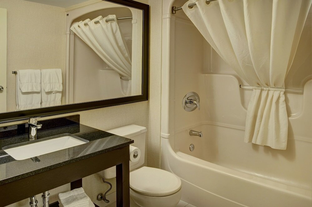 Фото Comfort Inn Hwy 401