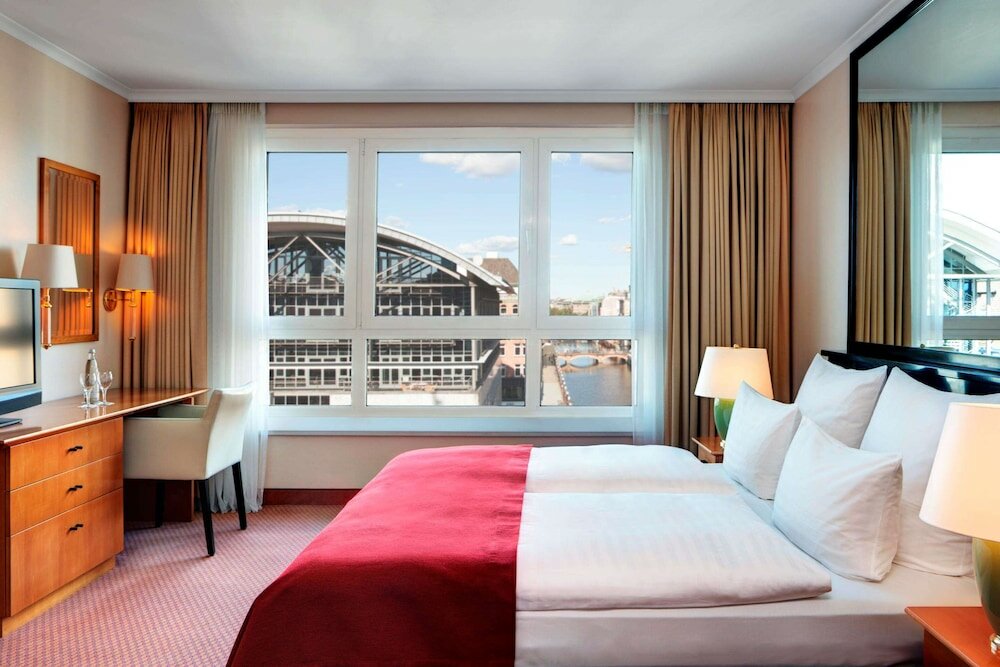 Фото Steigenberger Hotel Hamburg