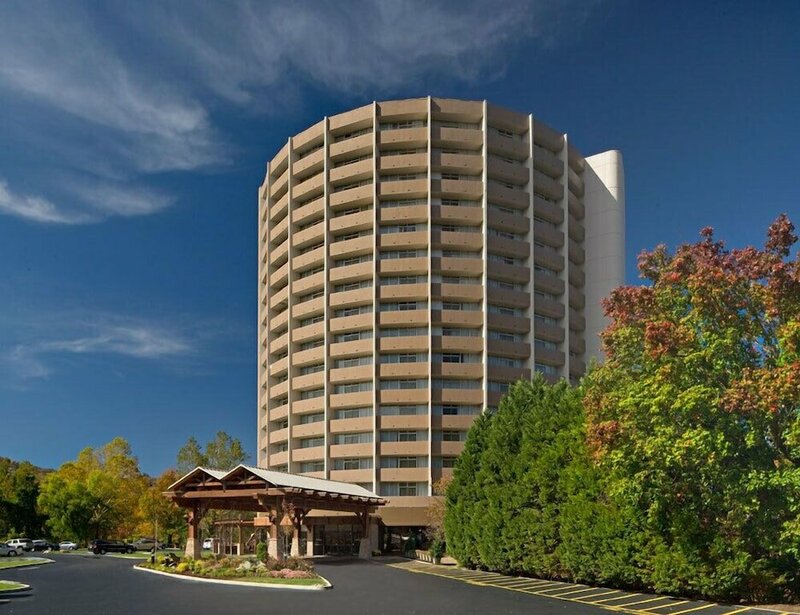 Гостиница The Park Vista - a DoubleTree by Hilton Hotel - Gatlinburg