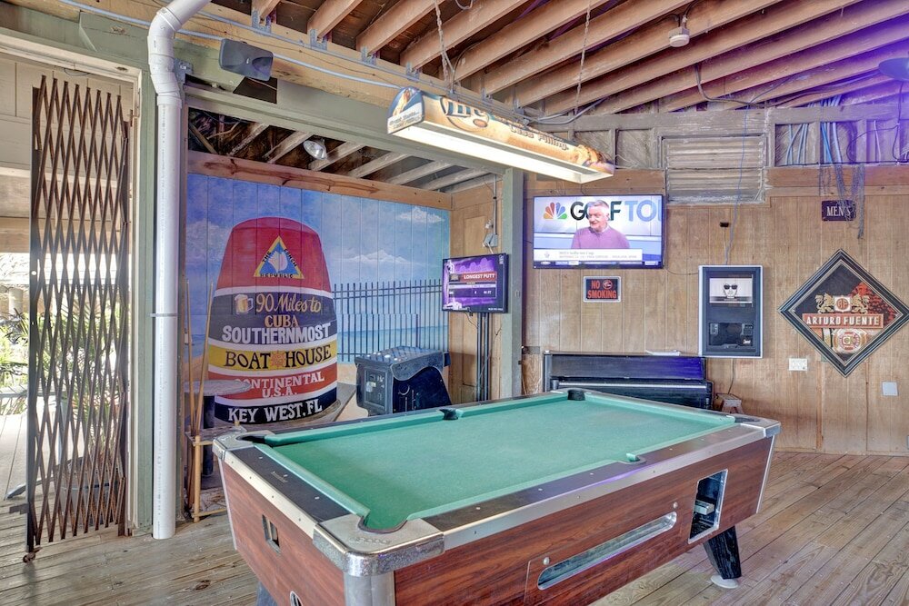 Фото Coconut Mallory Resort And Marina by Kees Vacations