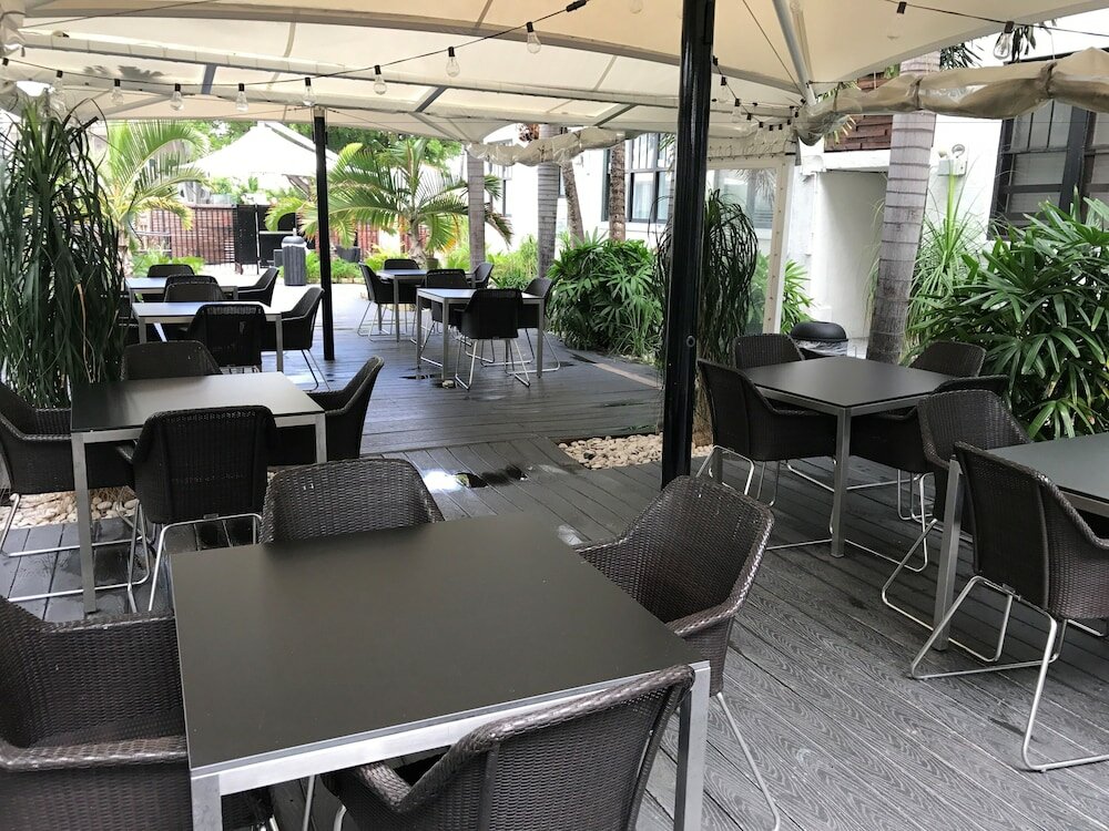 Фото South Beach Plaza Hotel