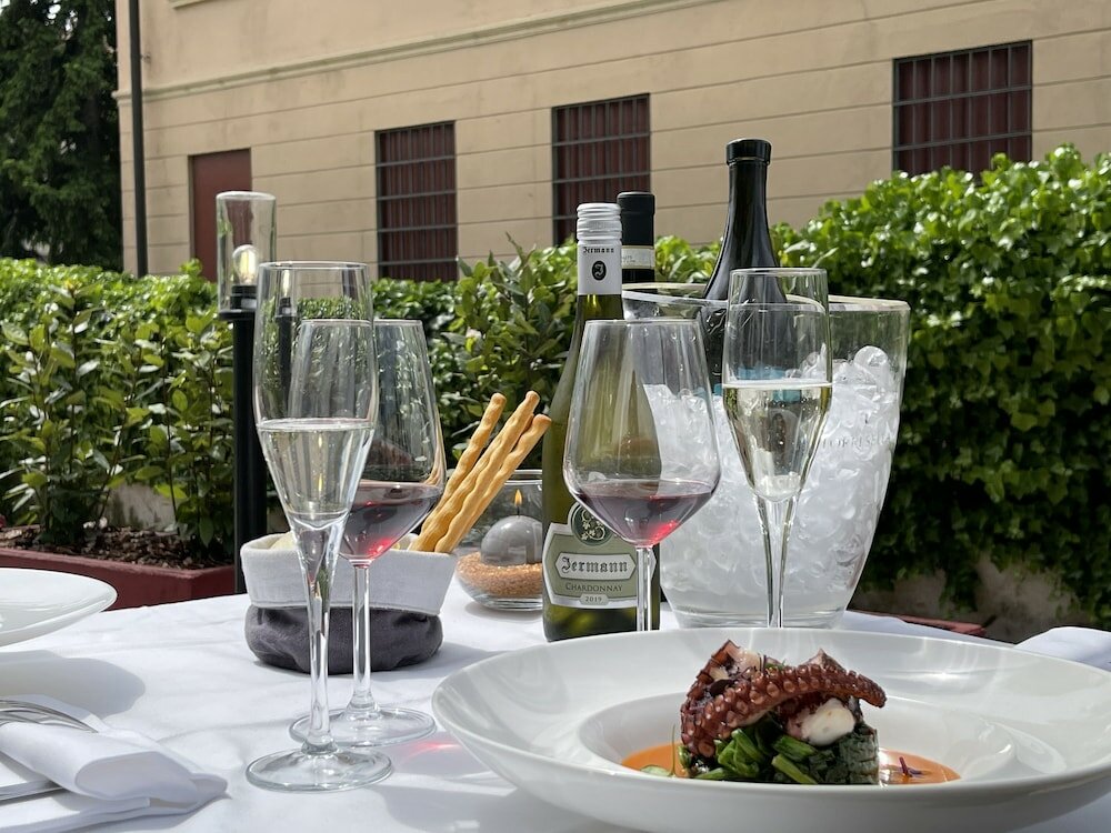 Фото Shg Hotel De La Ville