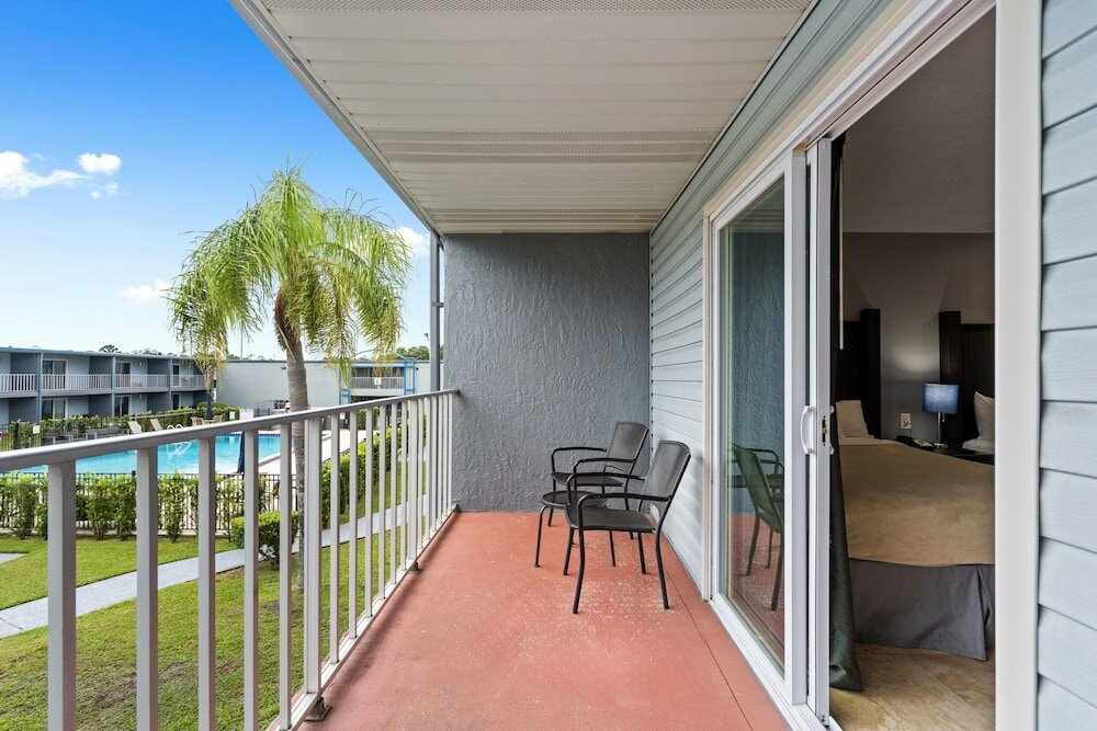 Фото Celebration Suites