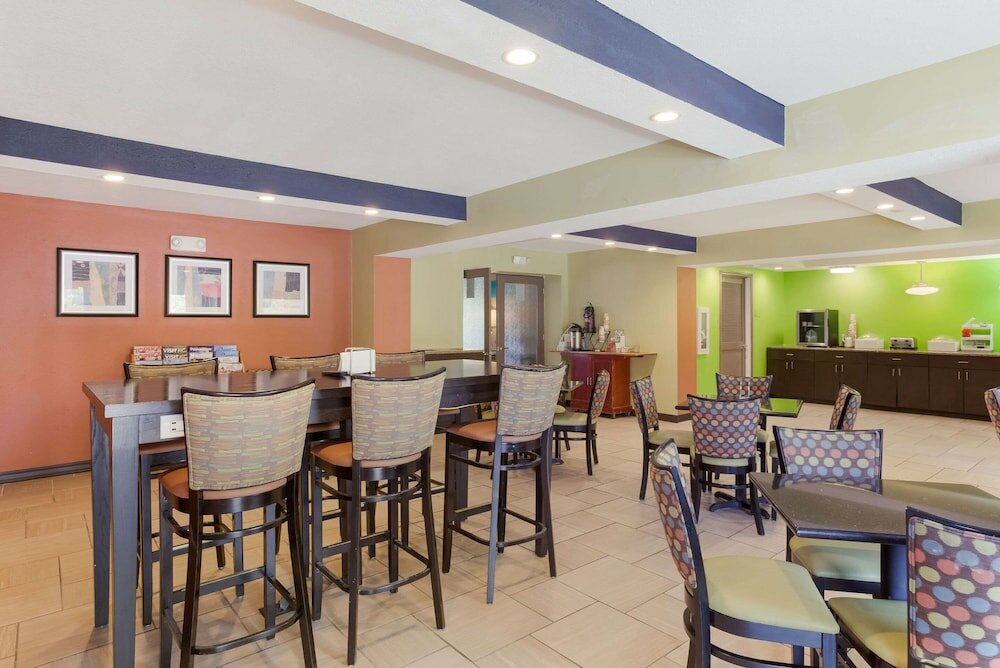 Фото Clarion Pointe