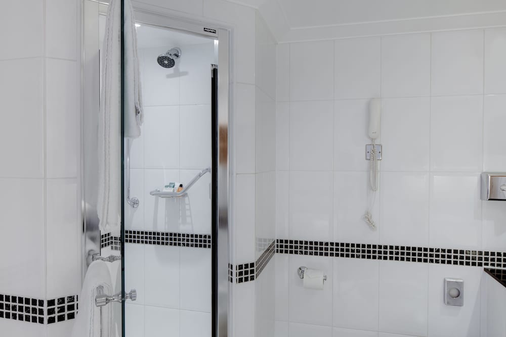 Фото Hilton London Watford