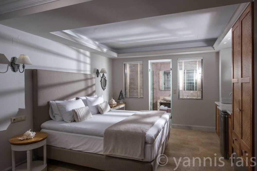 Фото Pyrgos Blue