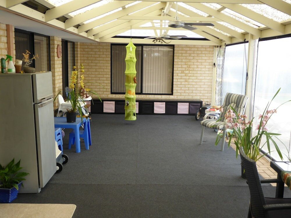 Фото Jennys Retreat B&b