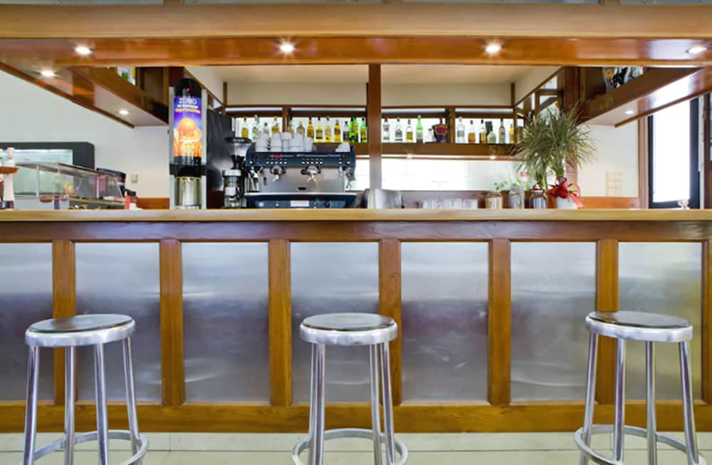 Фото Hotel Ibiltze