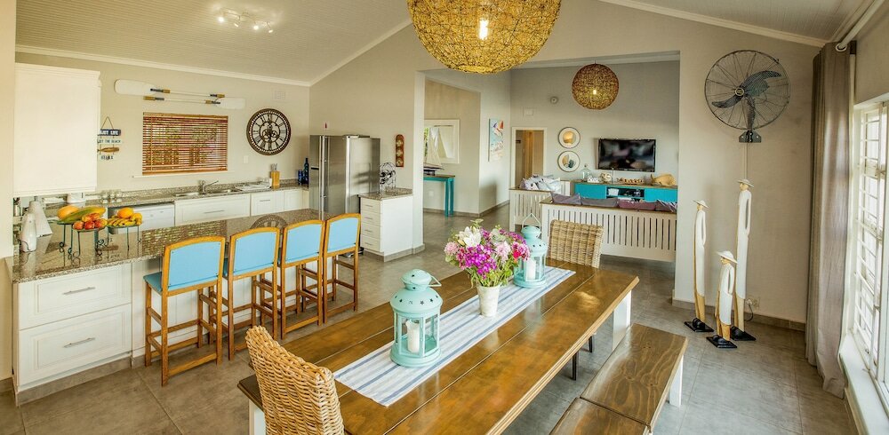 Фото Amanzi Beach House