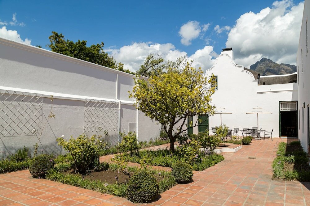 Фото Protea Hotel by Marriott Cape Town Mowbray