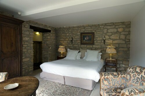 Гостиница Hôtel Le Home в Боне