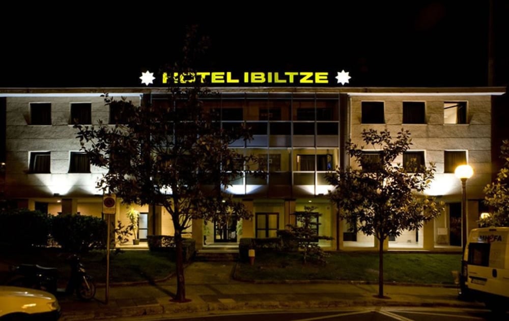 Фото Hotel Ibiltze