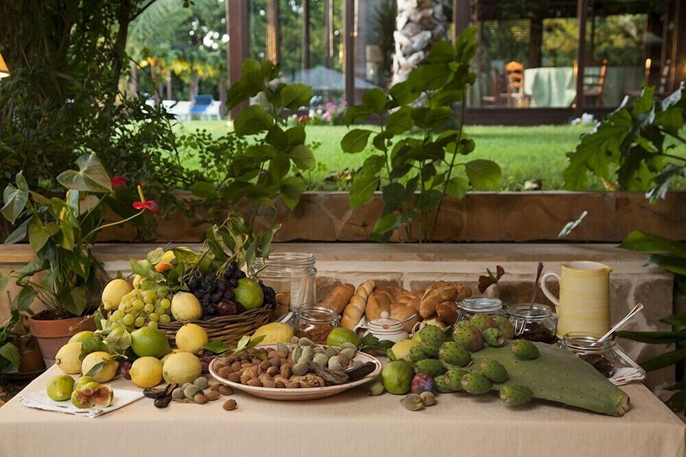 Фото Montepaolo Dimora di Charme