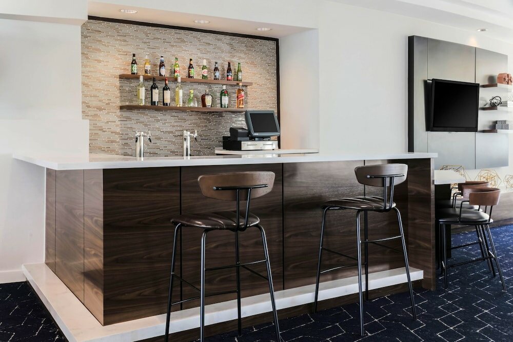 Фото Courtyard by Marriott Austin Airport