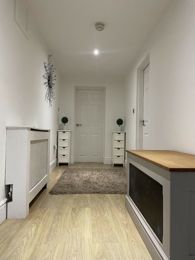 Фото Beach House - 1 Bedroom Apartment