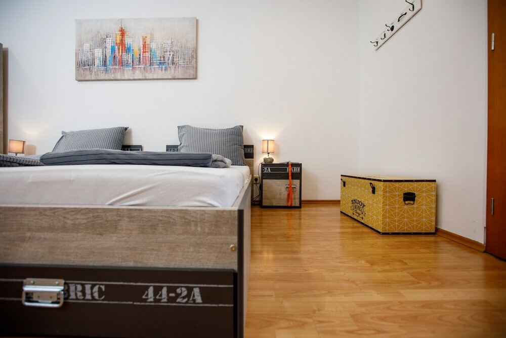 Фото Apartments Midnight City