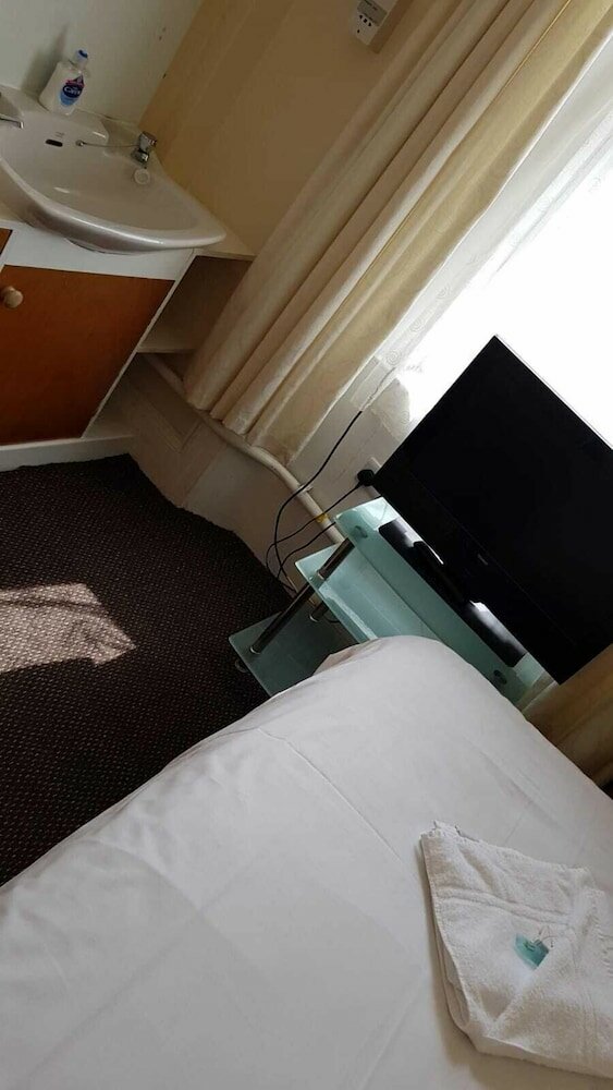 Фото The Waverley Guest House