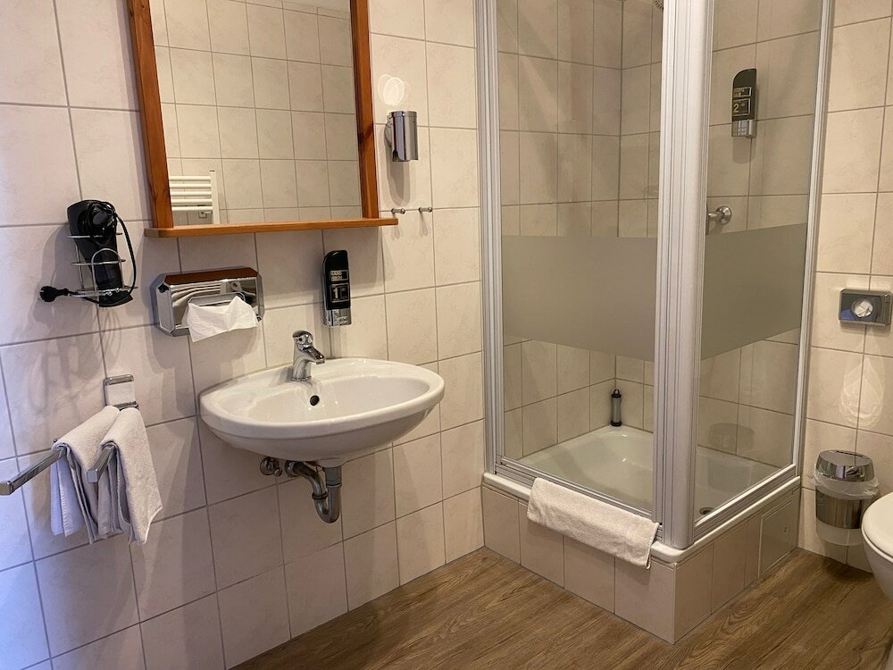 Фото Hotel Pension Zum Alten Fährhaus