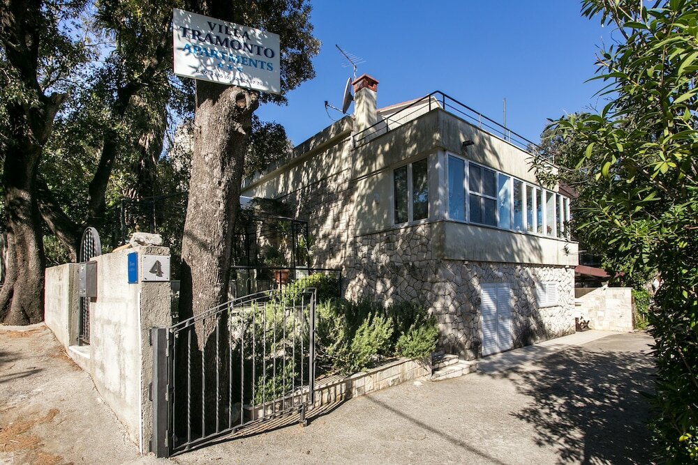 Фото Apartmani Tramonto