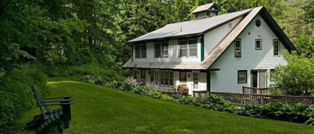 Фото Arlington's West Mountain Inn