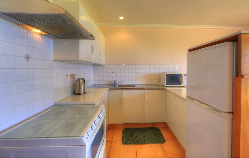 Фото Islander Lodge Apartments