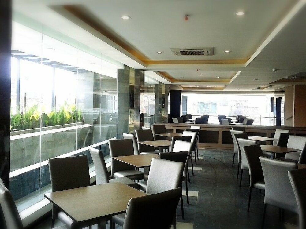 Фото Serela Waringin