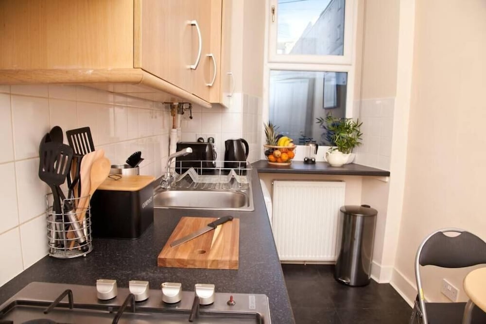 Фото Snug - Logie Baird Apartment