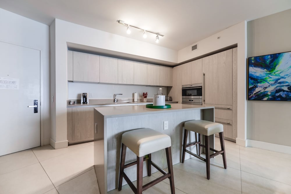 Фото Luxury condominium with great ocean view