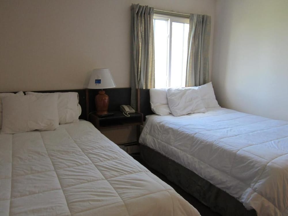 Фото Airport Inn