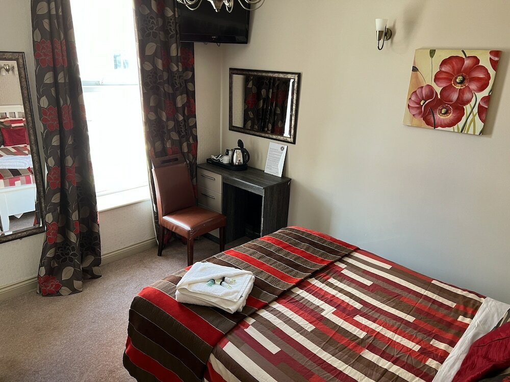 Фото Southport Metro Hotel