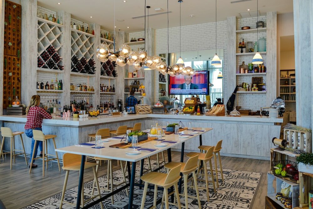 Фото Luxury condominium with great ocean view