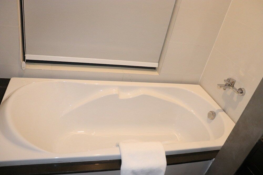 Фото Koulen Central Hotel