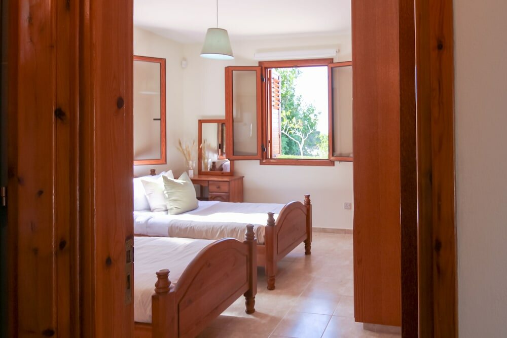 Фото Phaedrus Living Serenity Villa Lysos