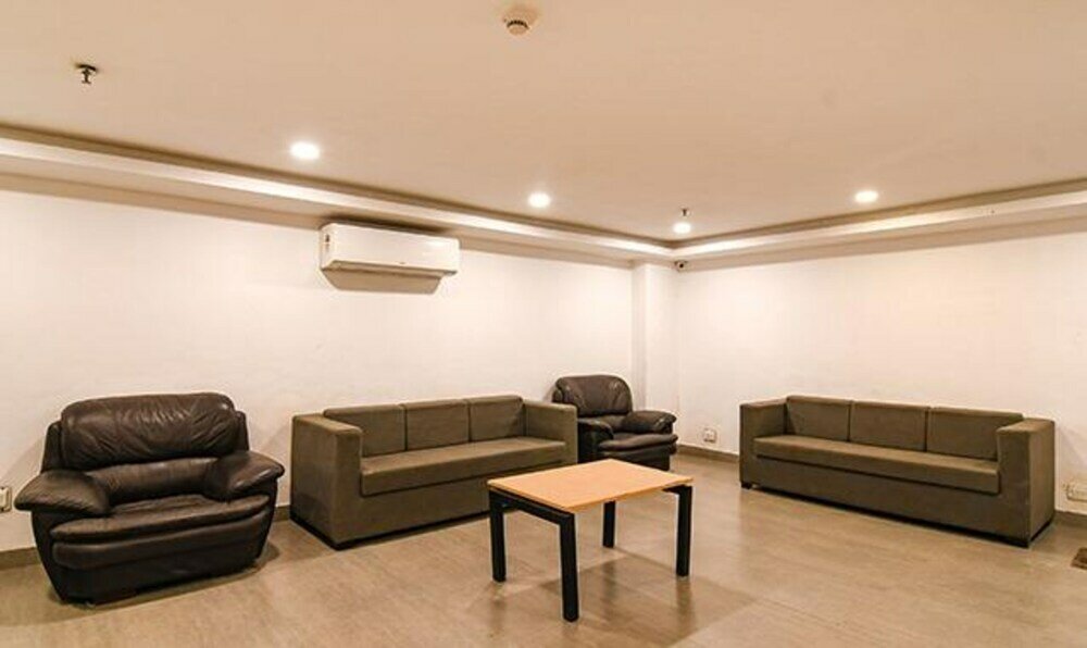 Фото Fabhotel Sayeeda International