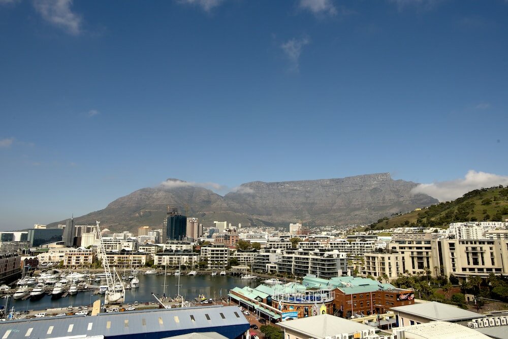 Фото The Portswood Hotel