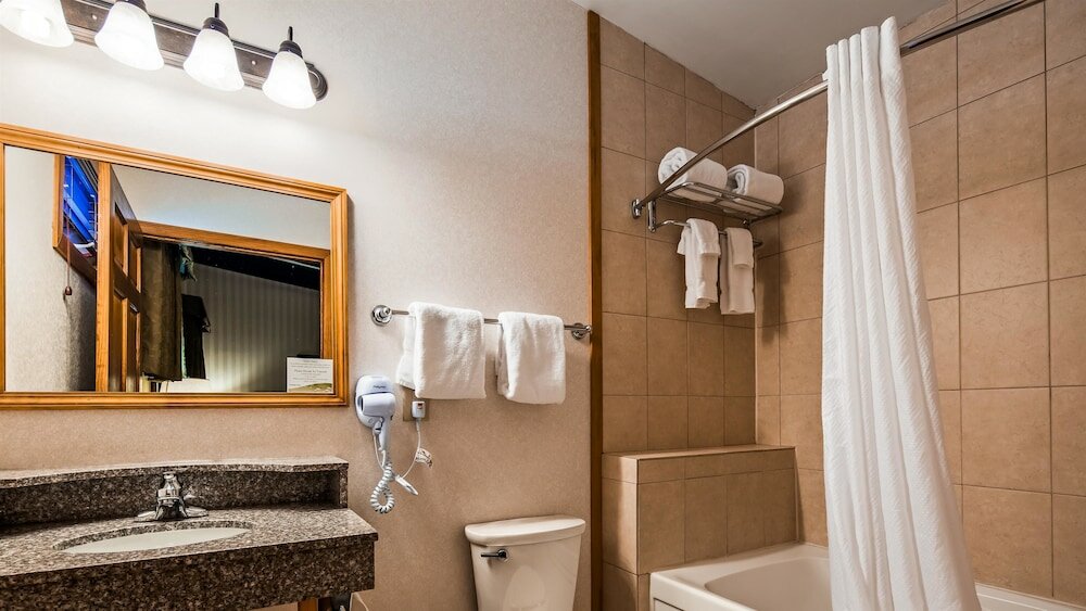 Фото Best Western Adirondack Inn