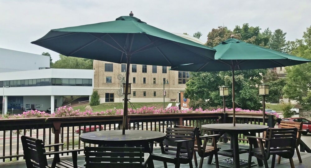 Фото Best Western Adirondack Inn
