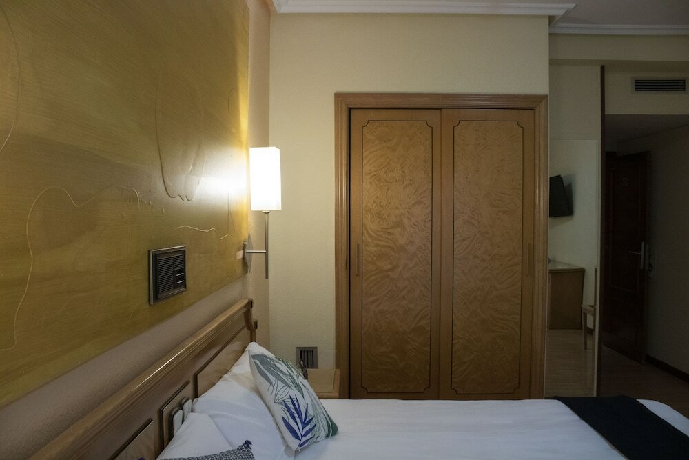 Фото Hotel Alda Centro Zaragoza