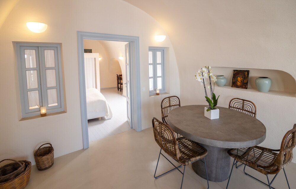 Фото Ikies Santorini