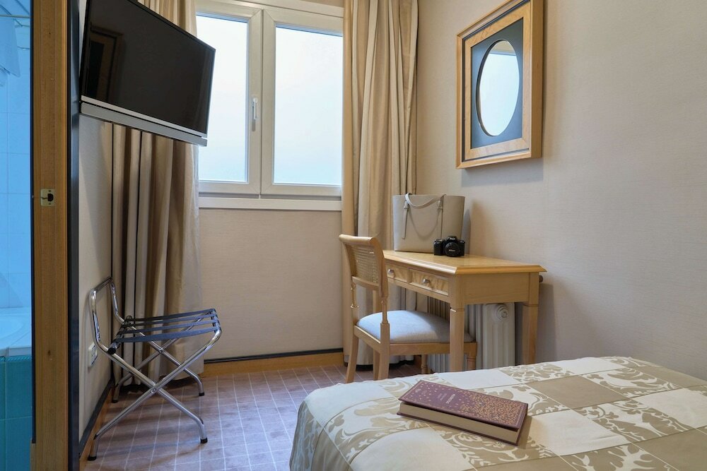 Фото Hotel Macià Condor