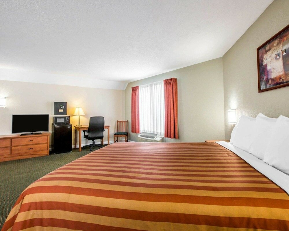 Фото Rodeway Inn San Clemente Beach