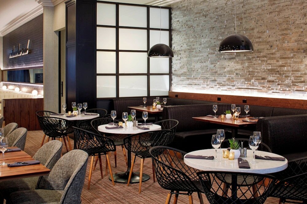 Фото Renaissance Minneapolis Hotel, The Depot