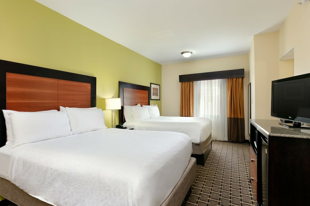 Фото Holiday Inn Express and Suites Atlanta Downtown, an Ihg Hotel