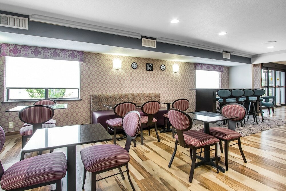 Фото Comfort Inn Midtown