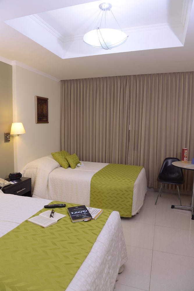 Фото Hotel Ramada