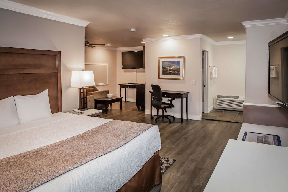 Фото Best Western Bishop Lodge