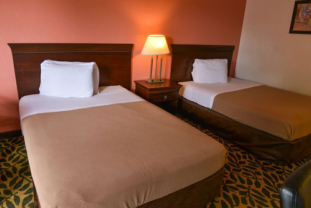 Фото Econo Lodge North